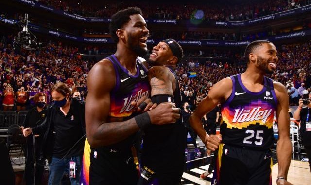 开云体育网址-太阳手握2比0还将迎回保罗？西决胜利天平已经倾斜