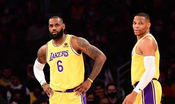 kaiyun-连败湖人如何走出阴霾？詹姆斯：别看排名专注比赛