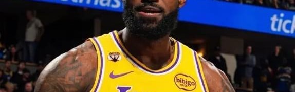 开云体育APP-湖人逆转詹姆斯又成主角，特定数据断层领先，赛后鼓励胖虎再圈粉