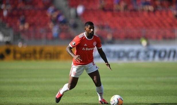 开云-为让后卫上场 巴球迷捐百万 中国何时有这样球迷？